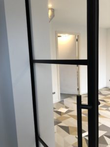 Plaatsing aluminium schuifdeur detailfoto